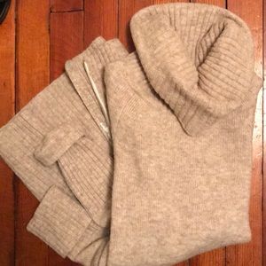 Banana Republic Wool Sweater w/ Zipper Side